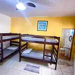 Sintonia Surf Hostel E Bar