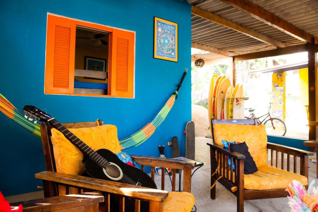 Sintonia Surf E Bar Hostel *