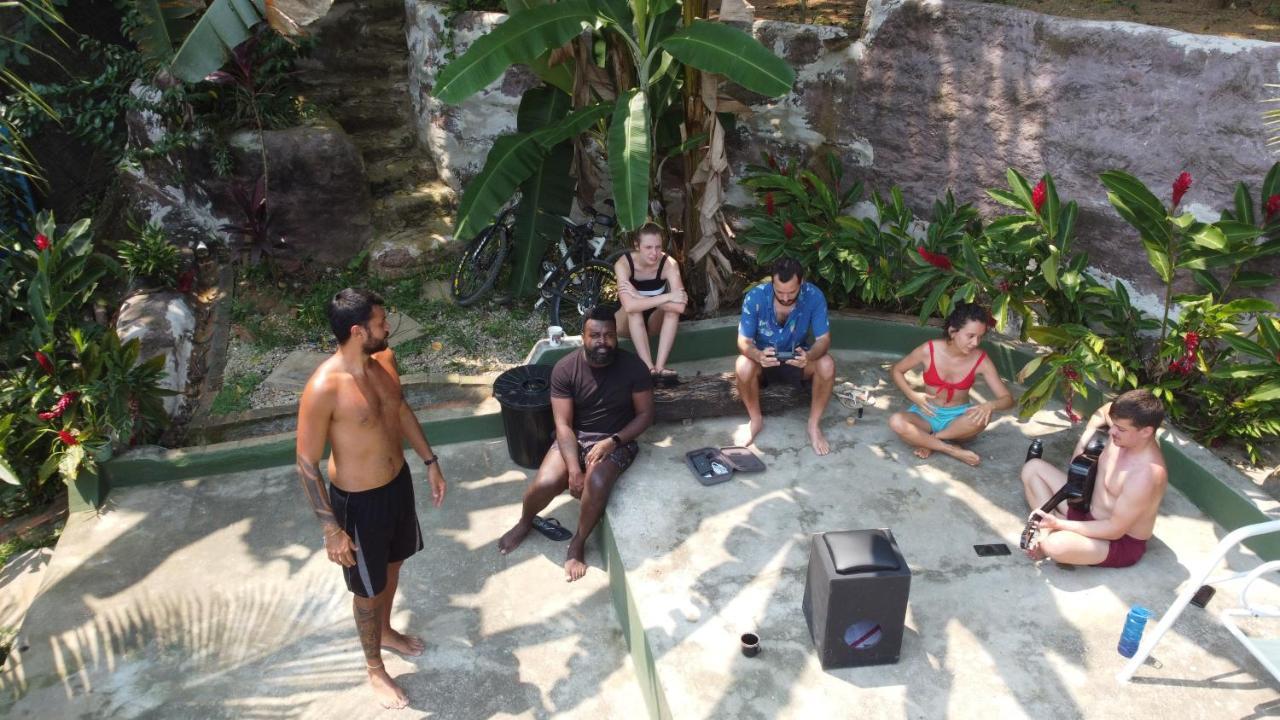 Hostel Sintonia Surf E Bar
